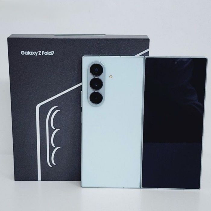 Samsung z Fold 7 cor mint de 512gb como novo com fatura