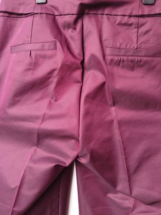 Calça bordeaux tecido acetinado