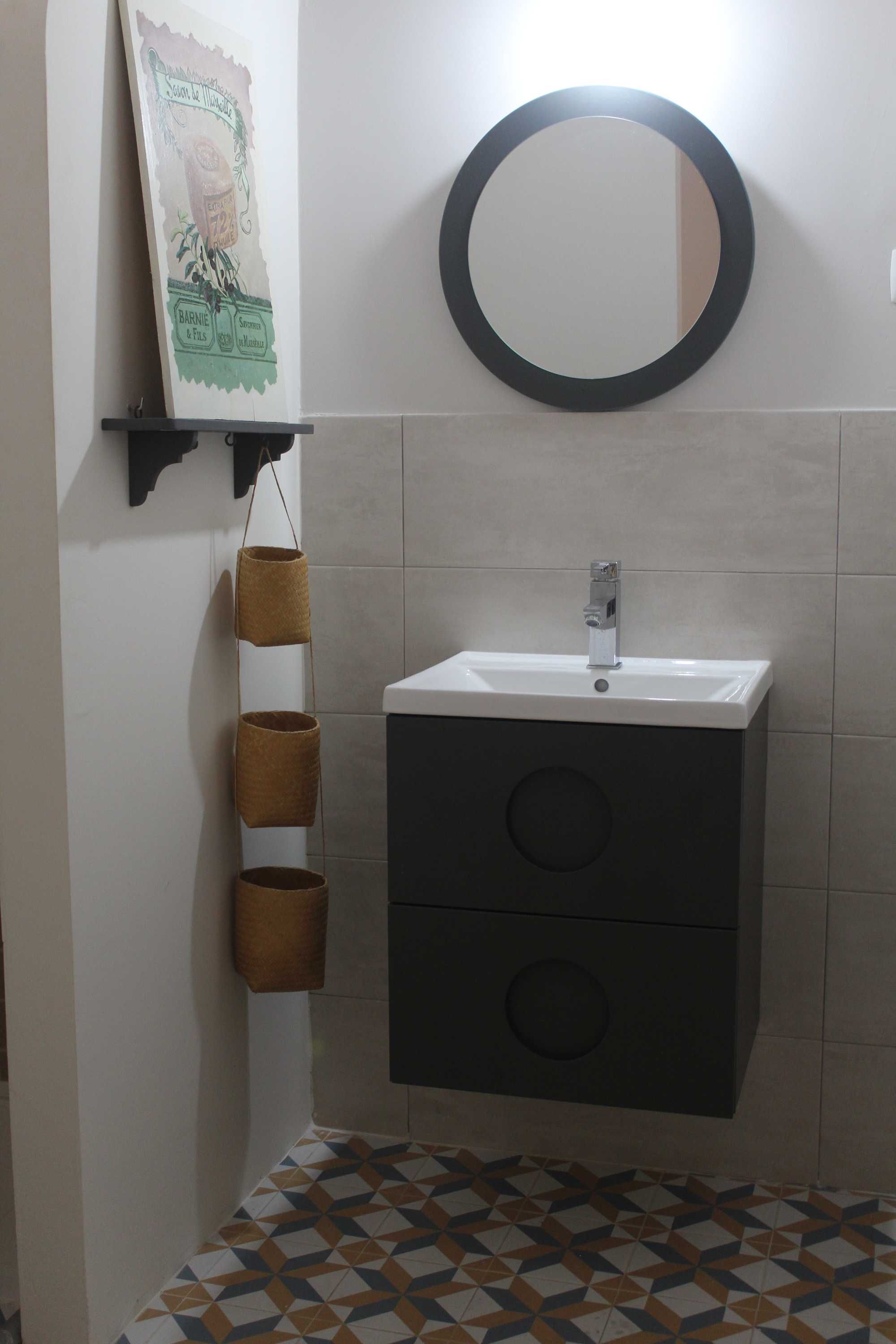 Quartos individuais com casa de banho privativa e excelentes condições