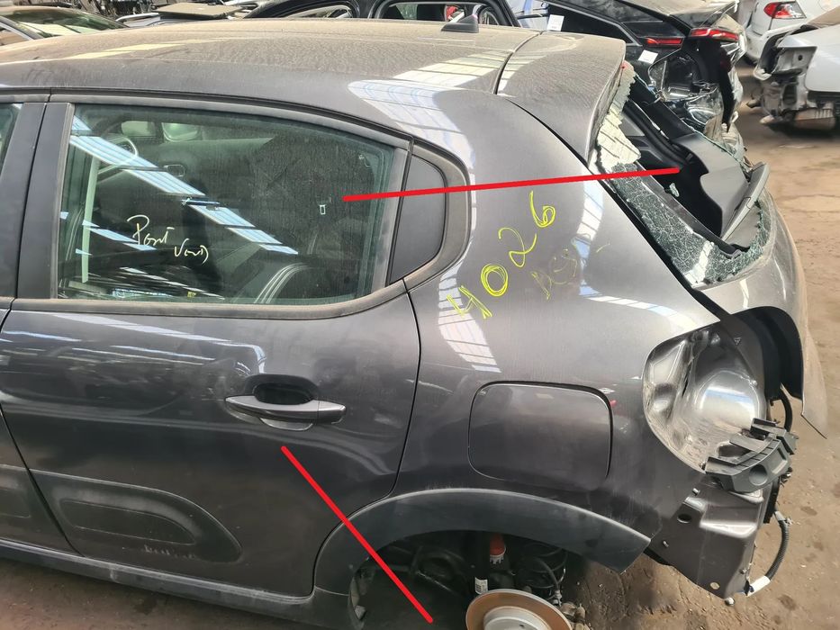 Painel trás esquerdo CITROËN C3 III (SX)