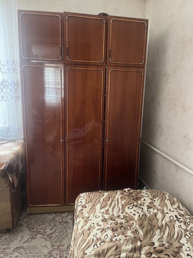 Меблі .Спальний гарнітур.