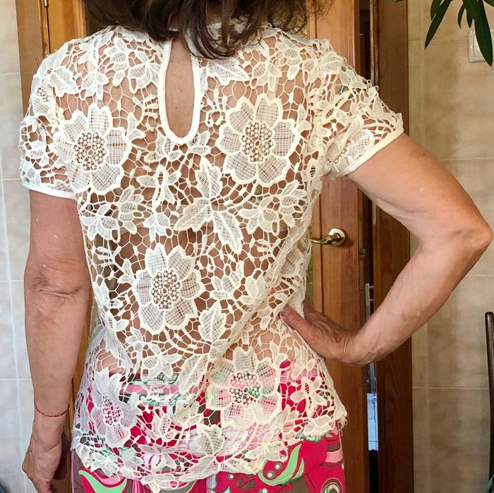 Кофточка гипюровая