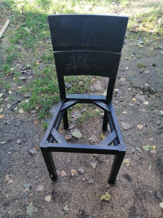 Sprzedam stare krzesła