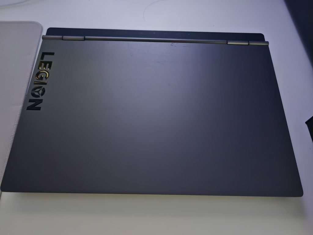 Portátil Lenovo Legion Y740 - 15ICHg