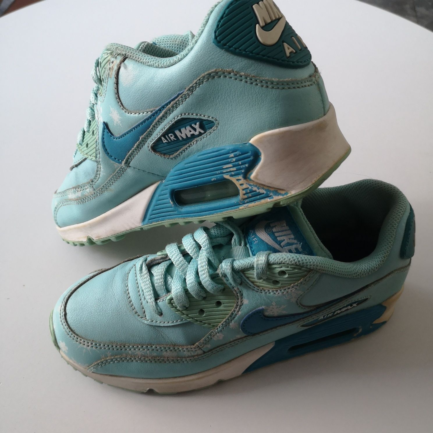 Nike buty sportowe dla dziecka r. 36.5