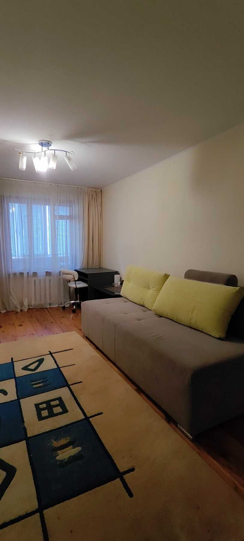 Продаж 3 кімнатної квартири на Митниці (перепланована з 5 кімнатної)