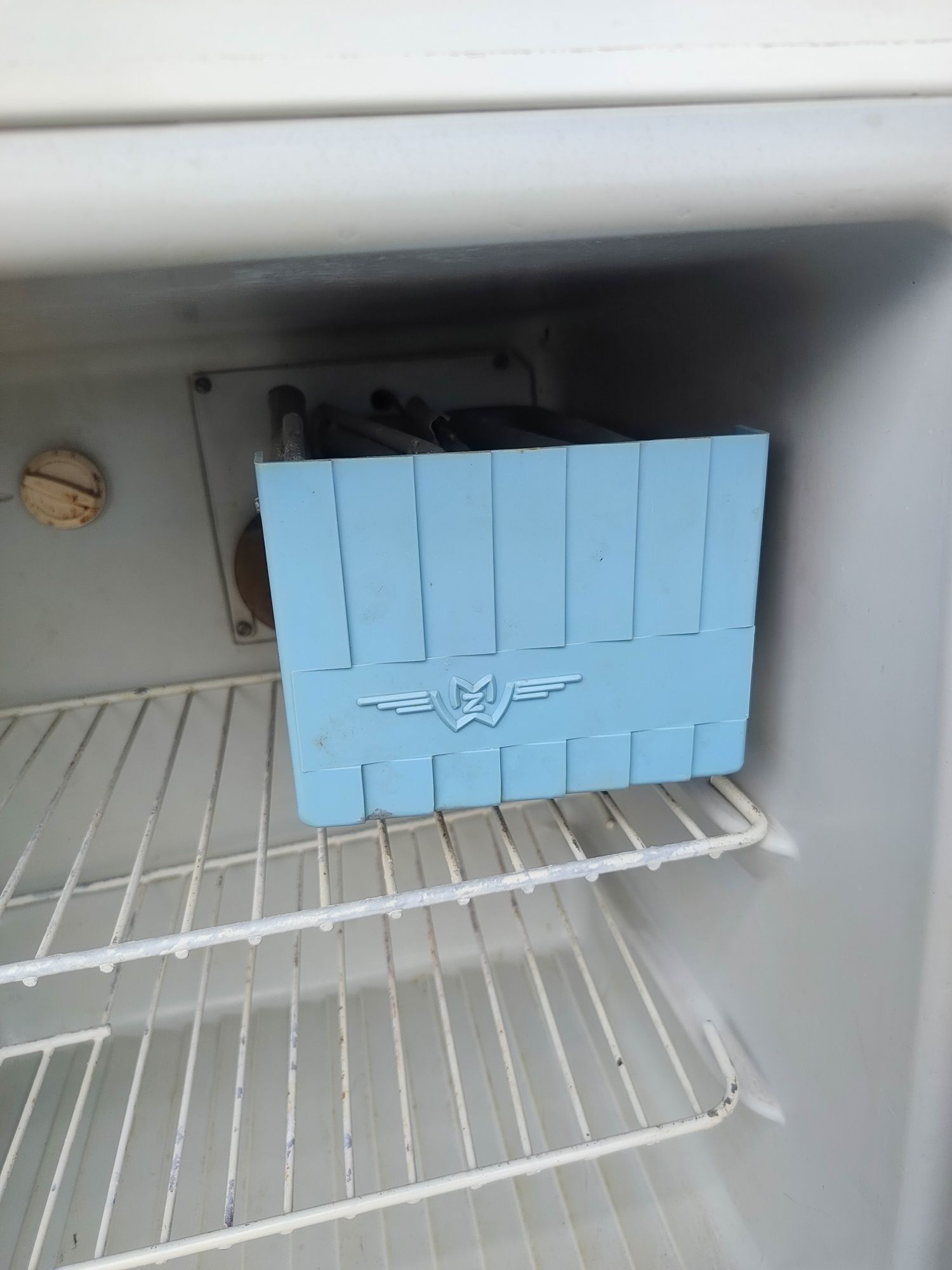Lodówka z lat 50 PRL Igloo 100