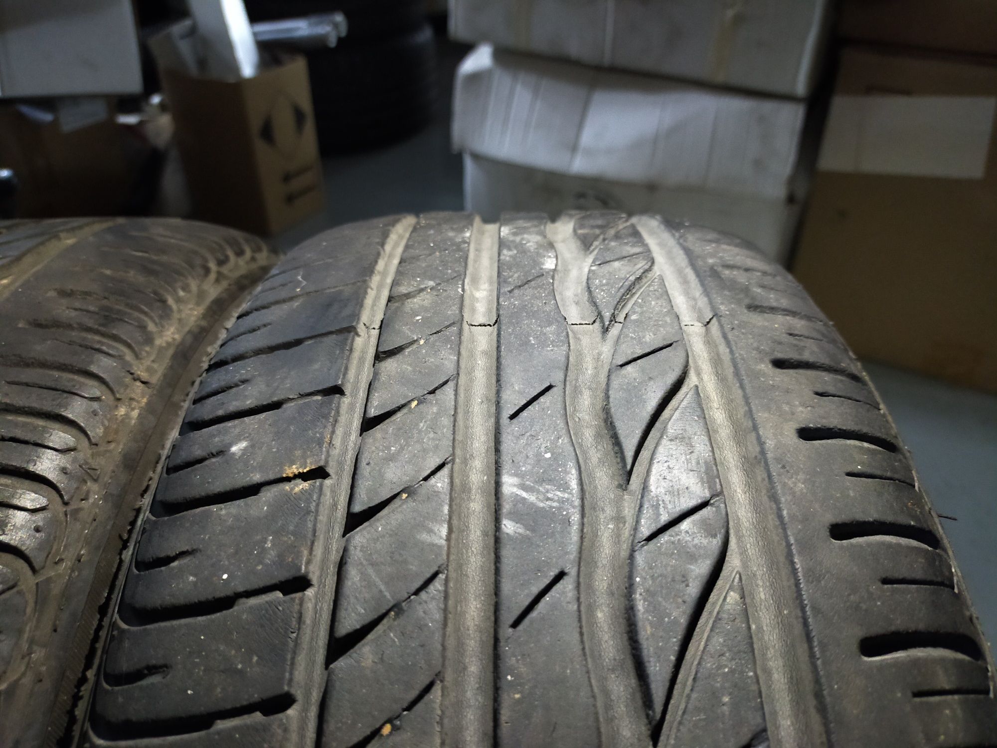 Pneus Bridgestone Turanza 195/50 R 15 como novos