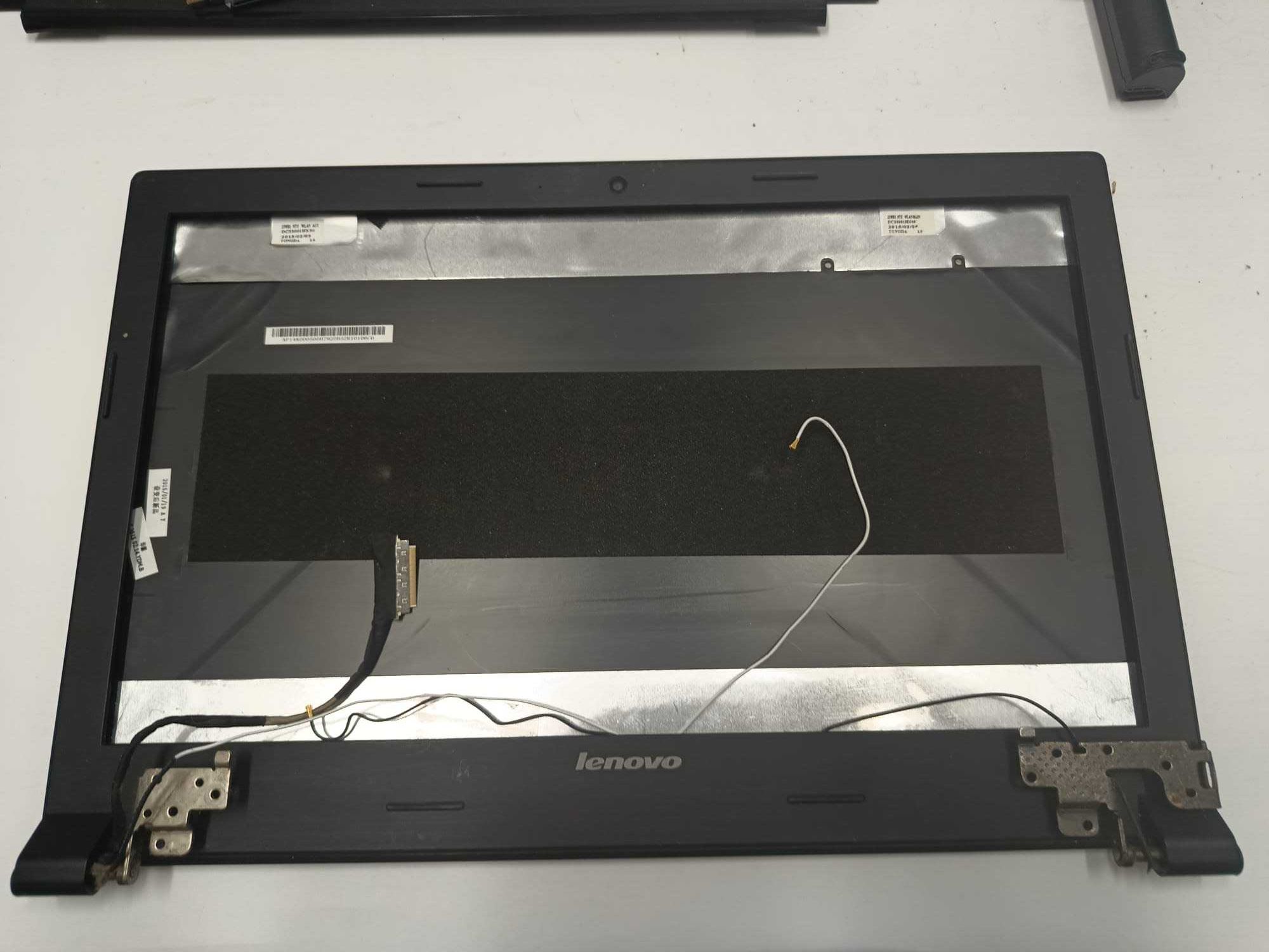 Klapka matrycy do laptopa Lenovo B50-80.