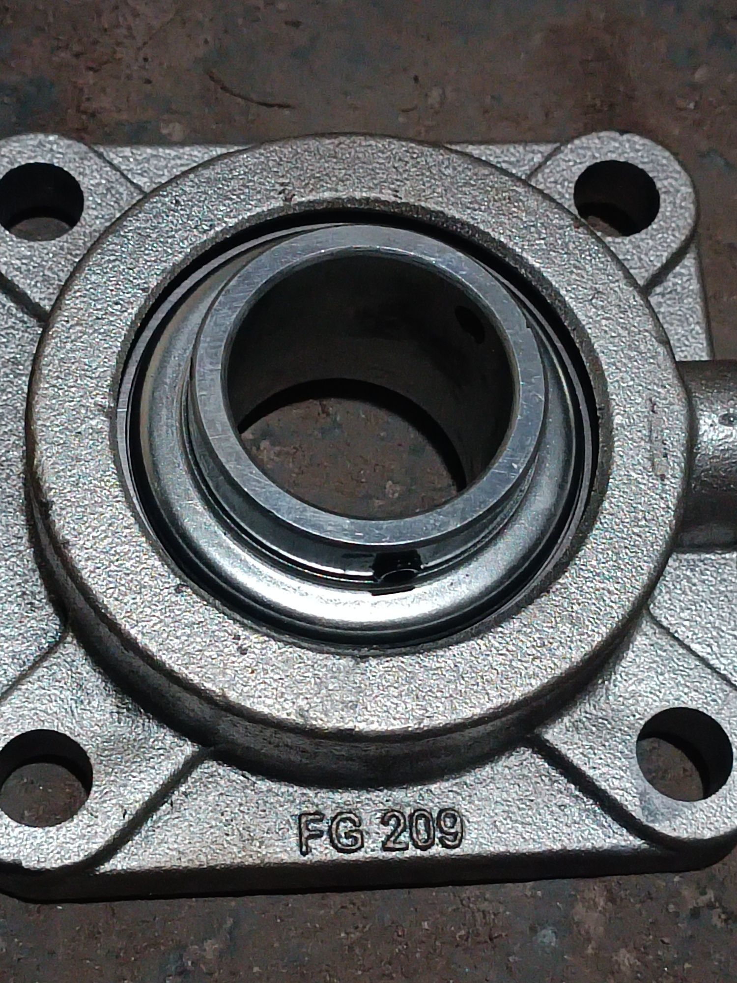 Корпус FG209 ZN4шт новые