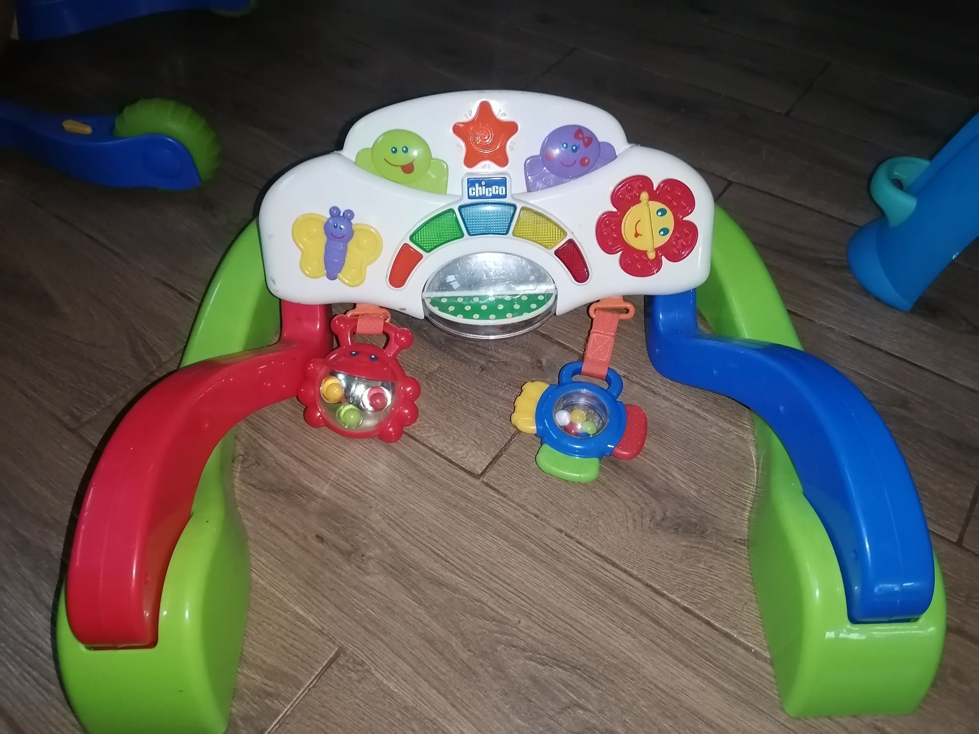 Играшки Chicco, дуже богато