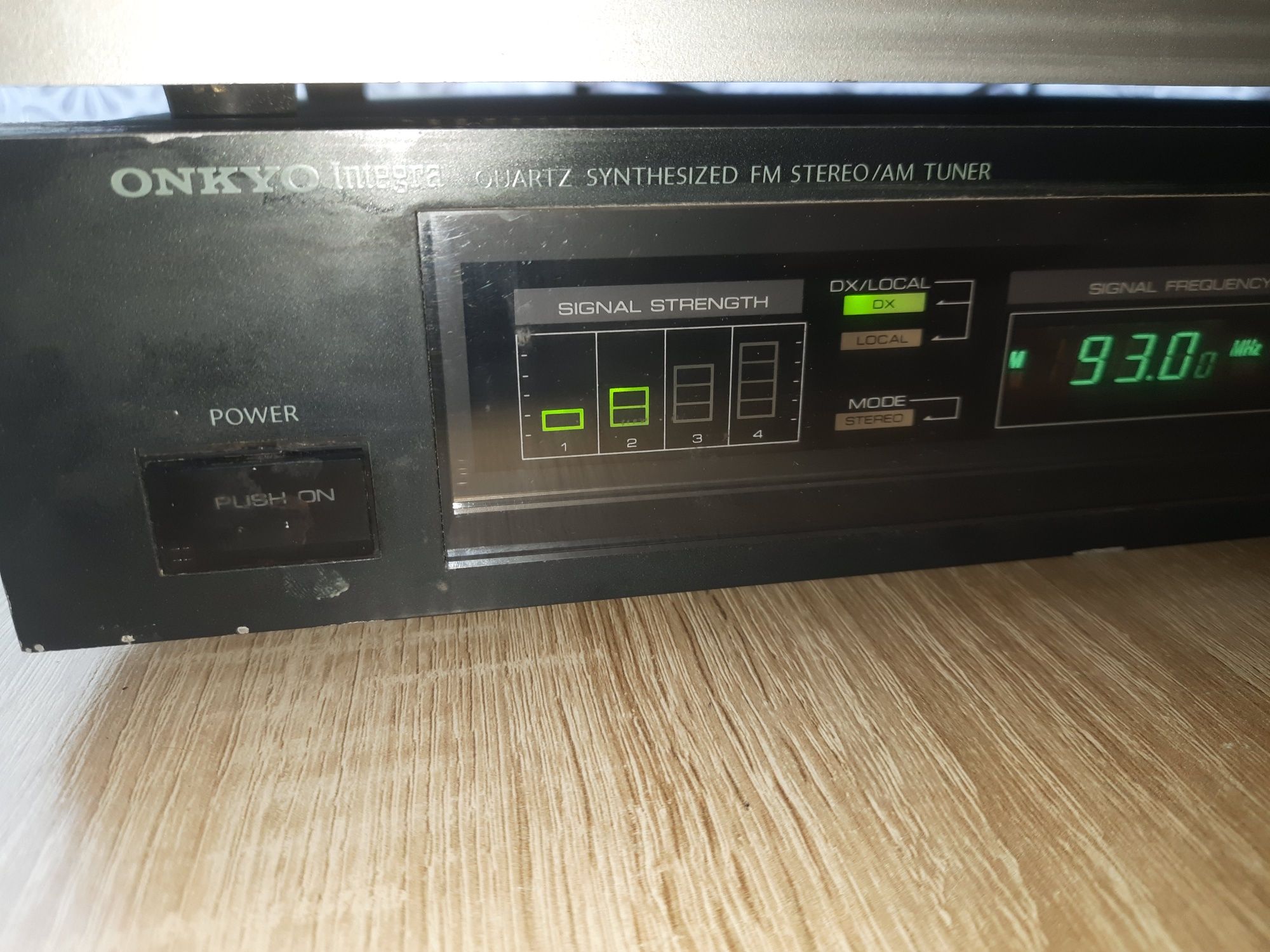 Tuner Onkyo INTEGRA T-4015