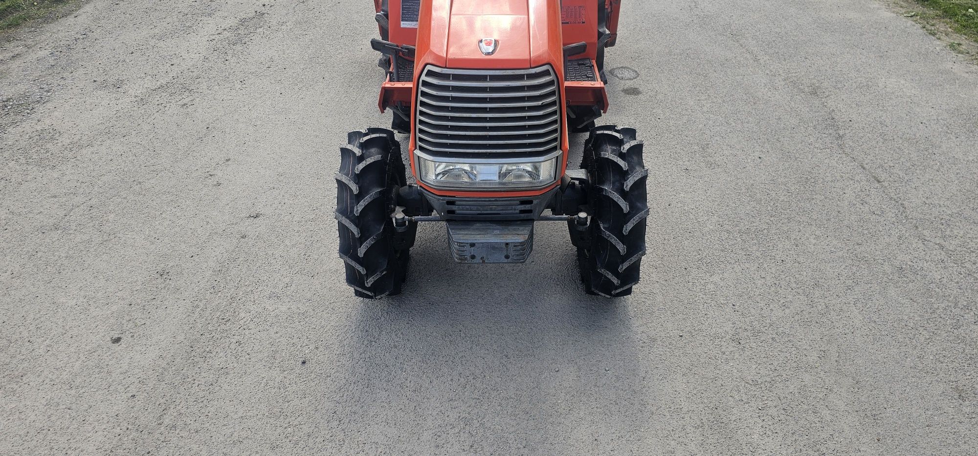 Японский Мінітрактор Трактор Kubota A 19