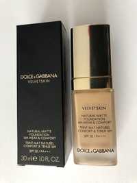 Dolce & Gabbana Velvetskin Natural Matte Skin Foundation 

Natural Mat