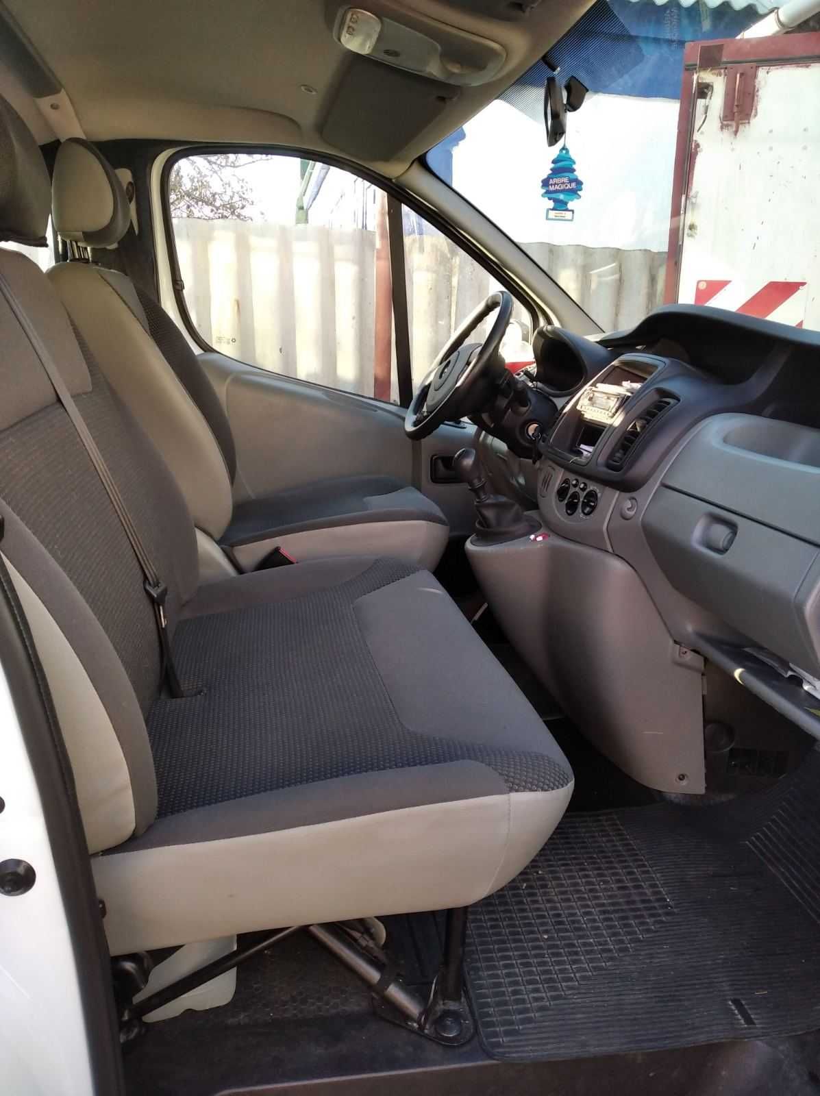 Opel Vivaro 2013god Lang