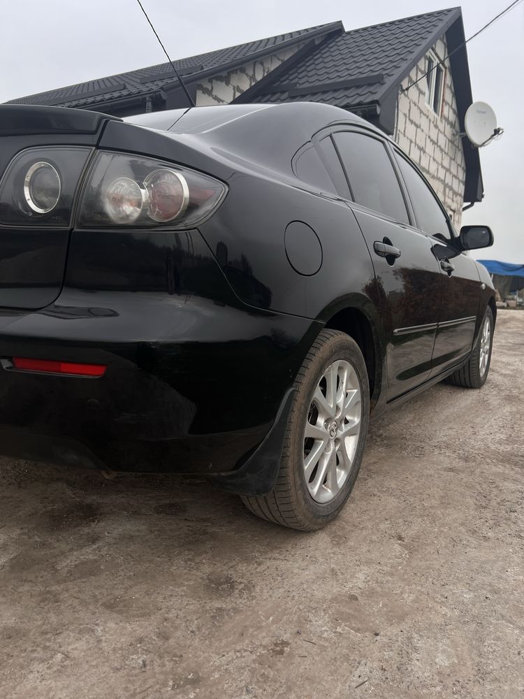 Продам мазду 3 2008року