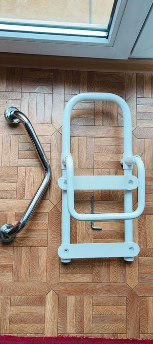 Zestaw wannowy dla niepełnosprawnych.