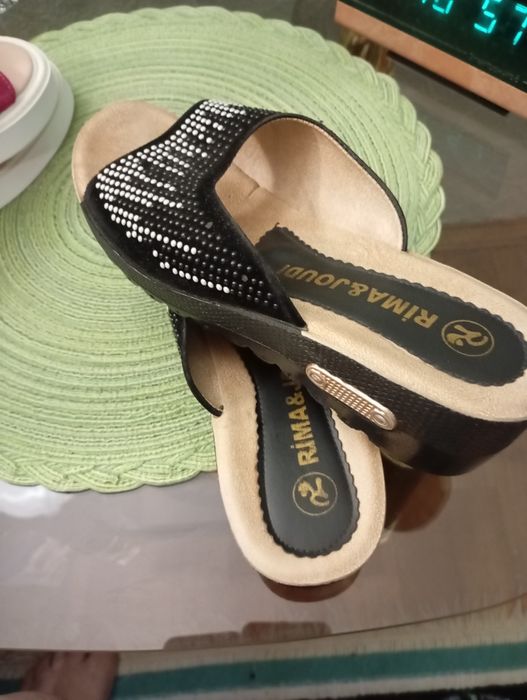 Продам новые шлёпанцы 41 р.Турция.