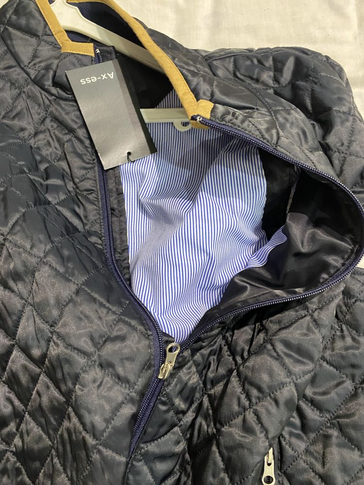Vendo colete novo azul marinho