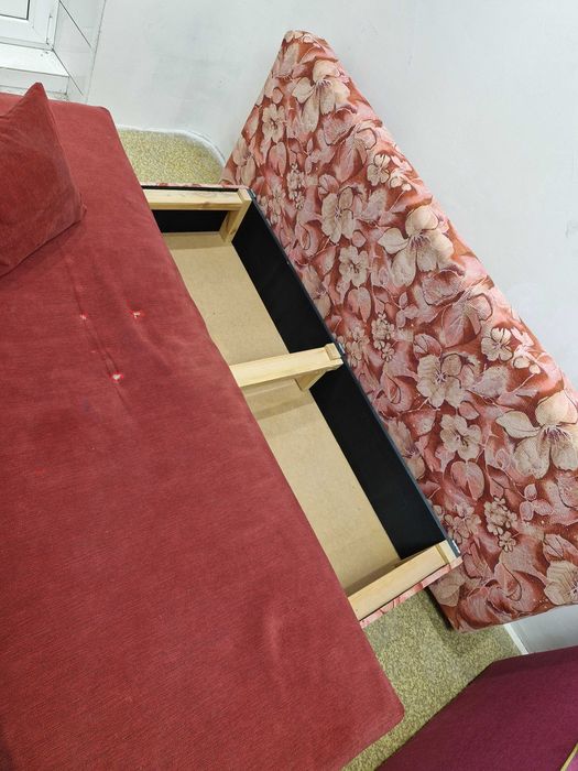 Диван розкладний,двоспальний