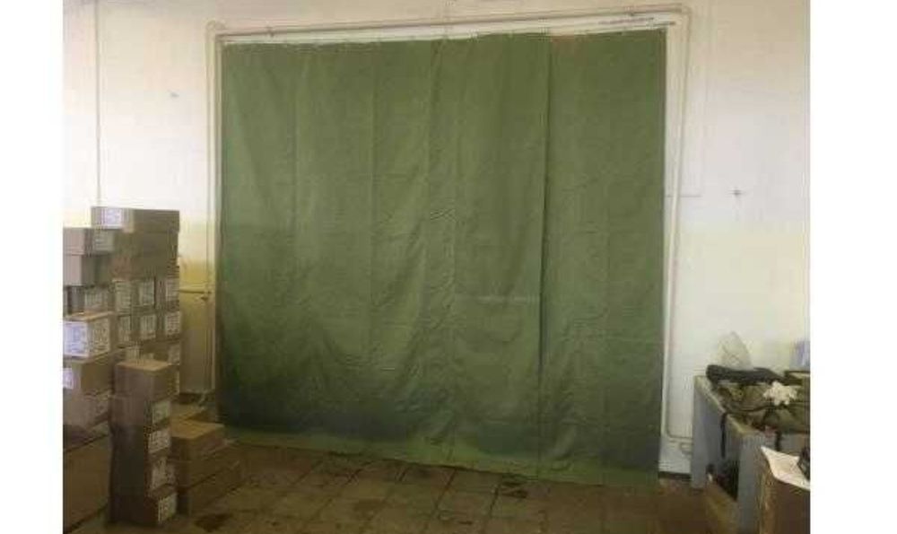 Штори брезент для утеплення гаражів,СТО,боксів, альтанок.