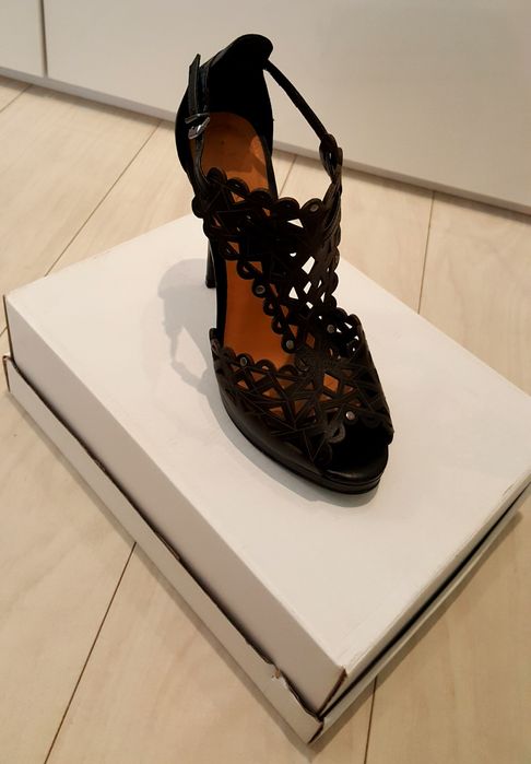 Kazar r.39 szpilki skóra naturalna