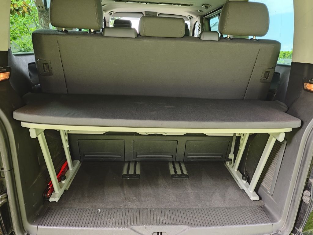 Volkswagen Multivan T5 2.5 TDI 174KM