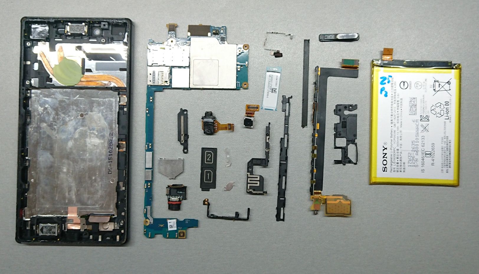 Sony Xperia Z5 Premium E6883 E6853.Разборка. Шлейф кнопка разъем USB