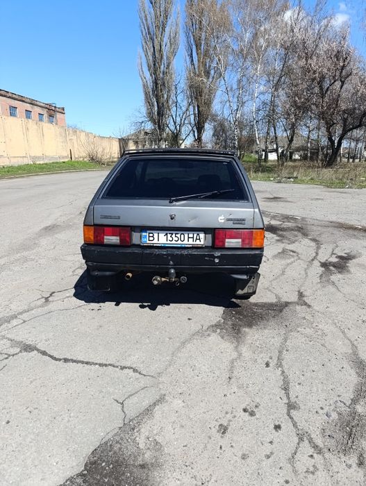 Автомобіль ВАЗ 2108