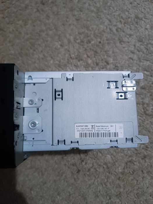 Автомагнітола на Skoda A5 2011р.