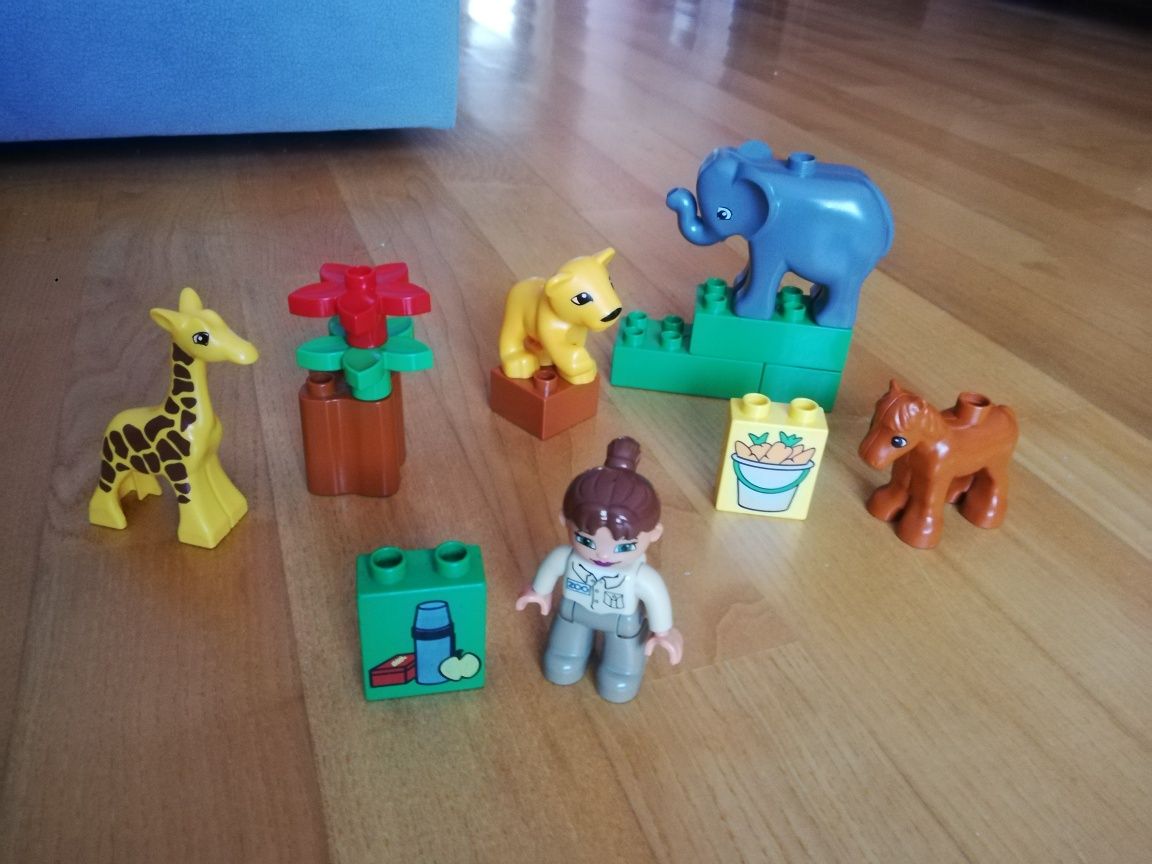 Lego Duplo - opiekunka zoo z mlodymi zwierzętami