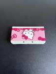 New Nintendo 3DS Branca Hello Kitty Plates com 100+ Jogos