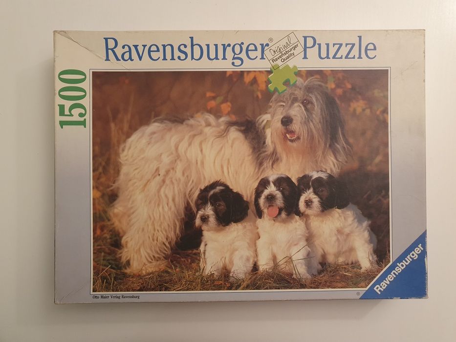 Puzzle Ravensburger Mama i trzy szczeniaki 1500el.