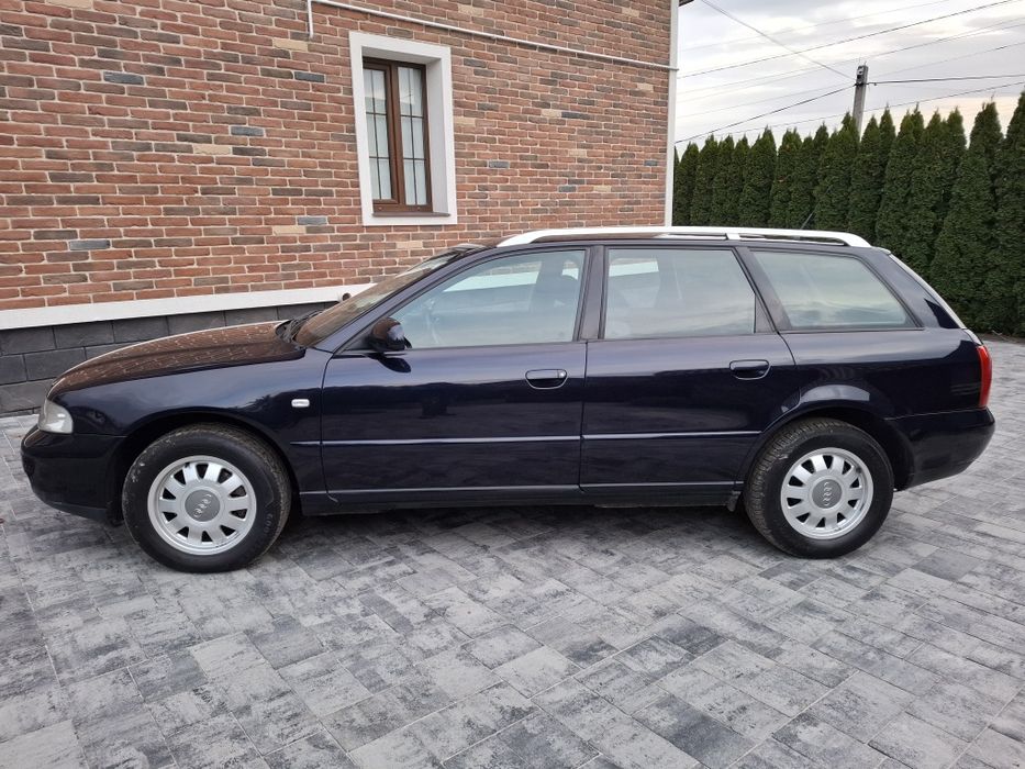 Audi a4 1.8 бензин гарний стан