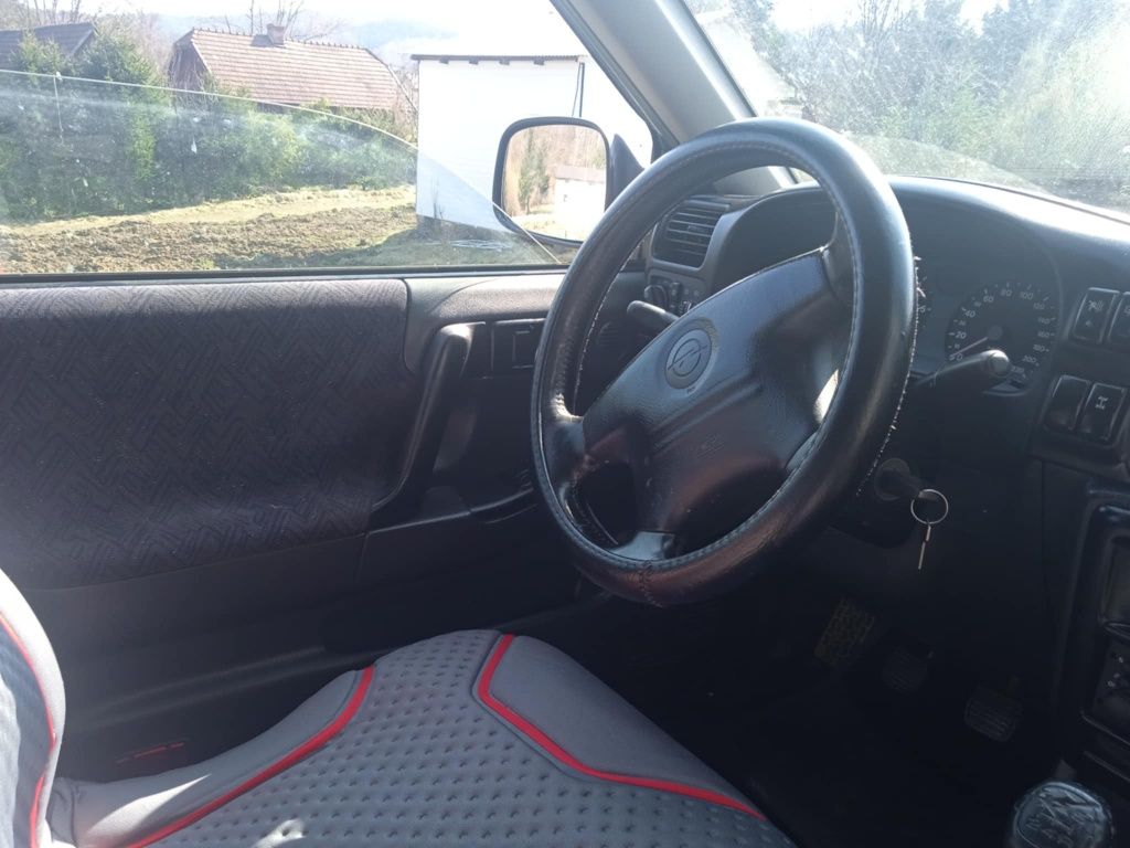 Sprzedam Opel Frontiera 2.2 Tdi
