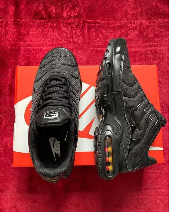 Buty sportowe "Nike_Air_Max_Plus_Triple_TN_Black R.42
