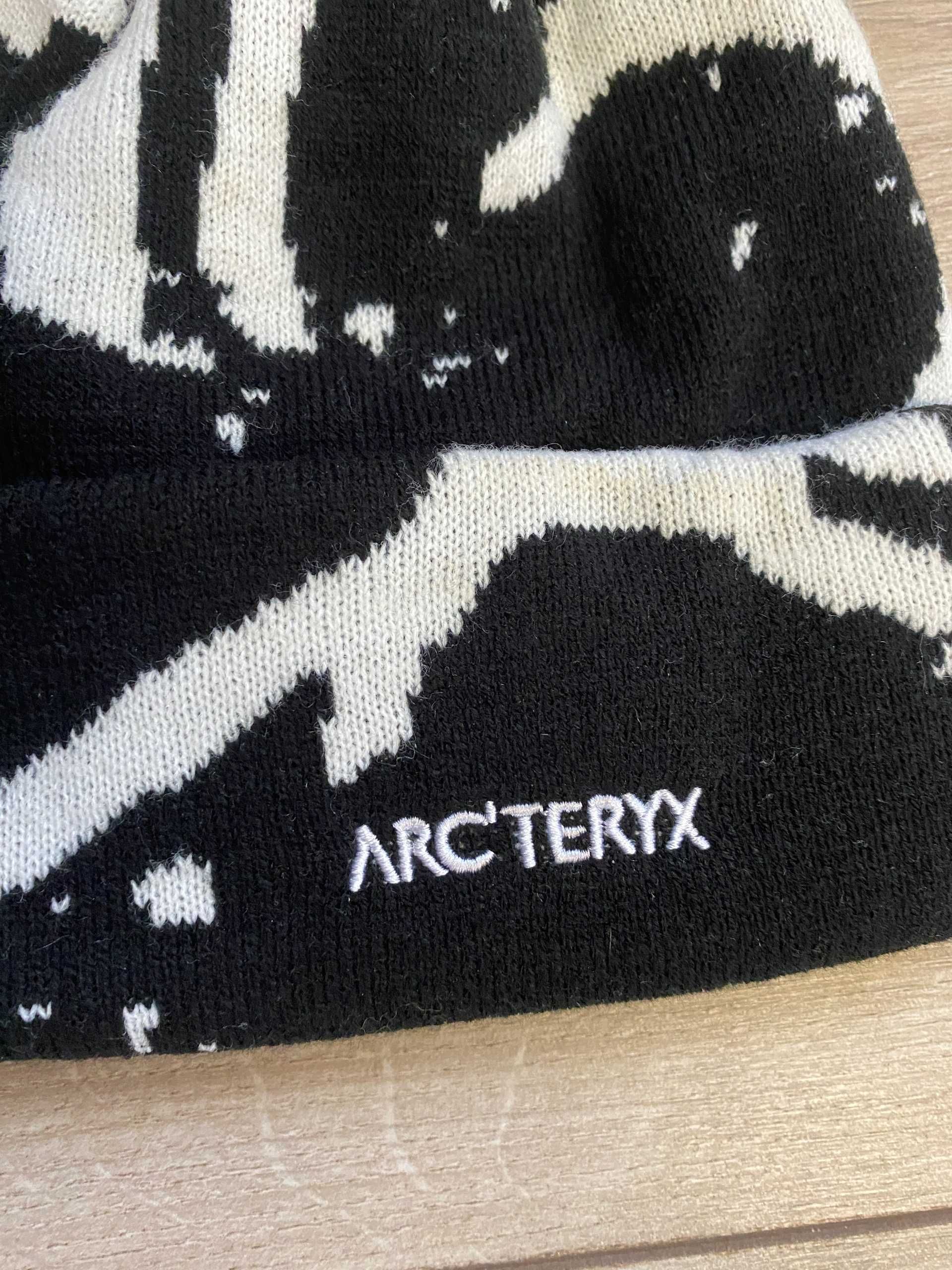 Шапка Beanie Arcteryx Unisex Grotto Toque Black Void