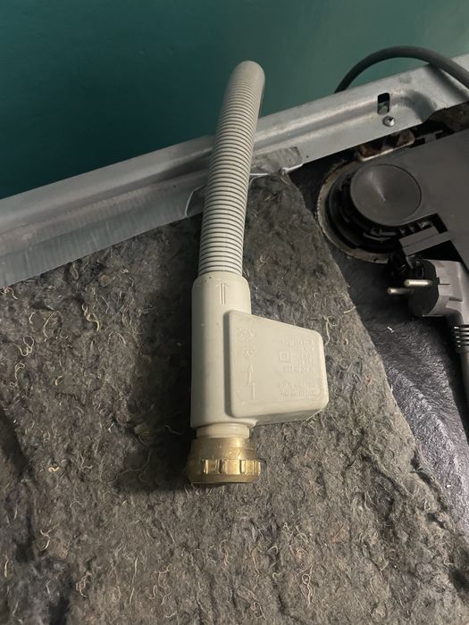 Посудомойка вмонтована Samsung DW-SG720T