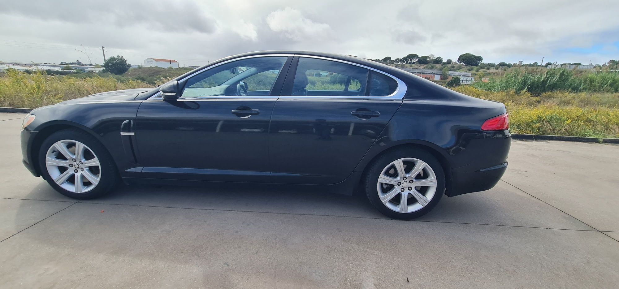 Jaguar XF 3.0 para peças