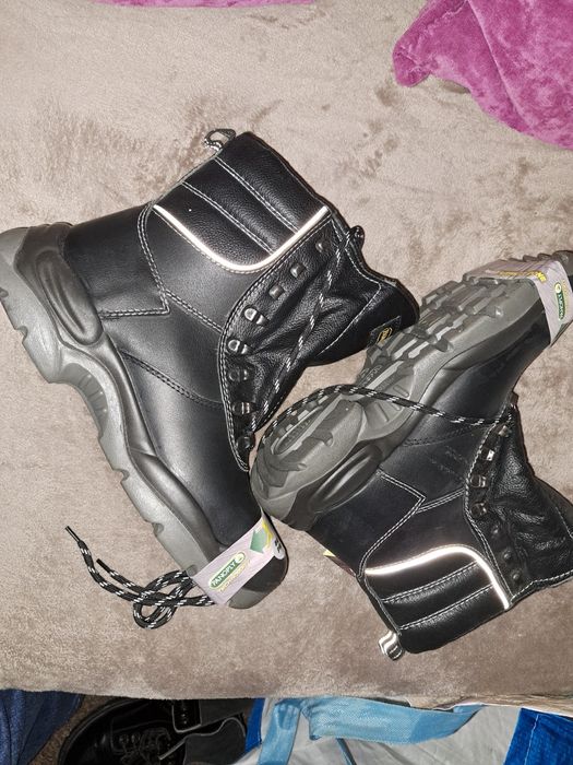 Nowe buty robocze panoply 43