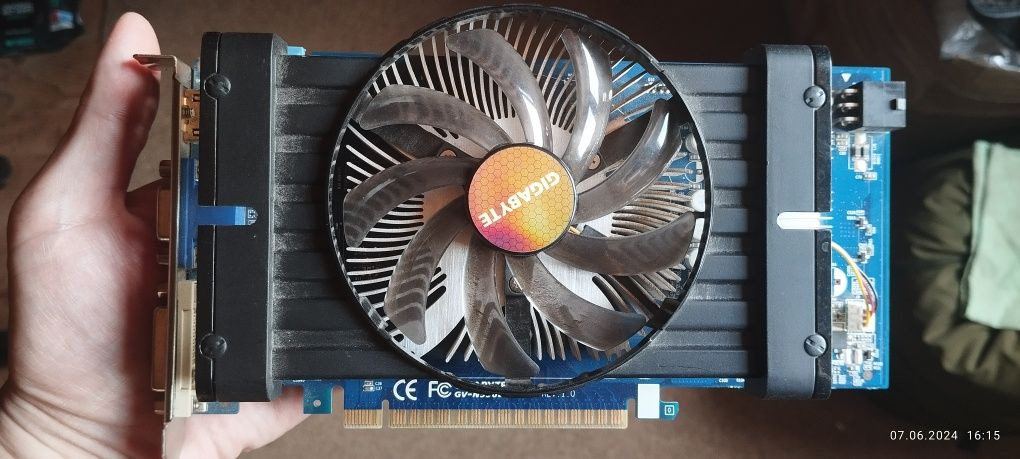 Відеокарта Gigabyte GTX 550 Ti 1024MB GDDR5
