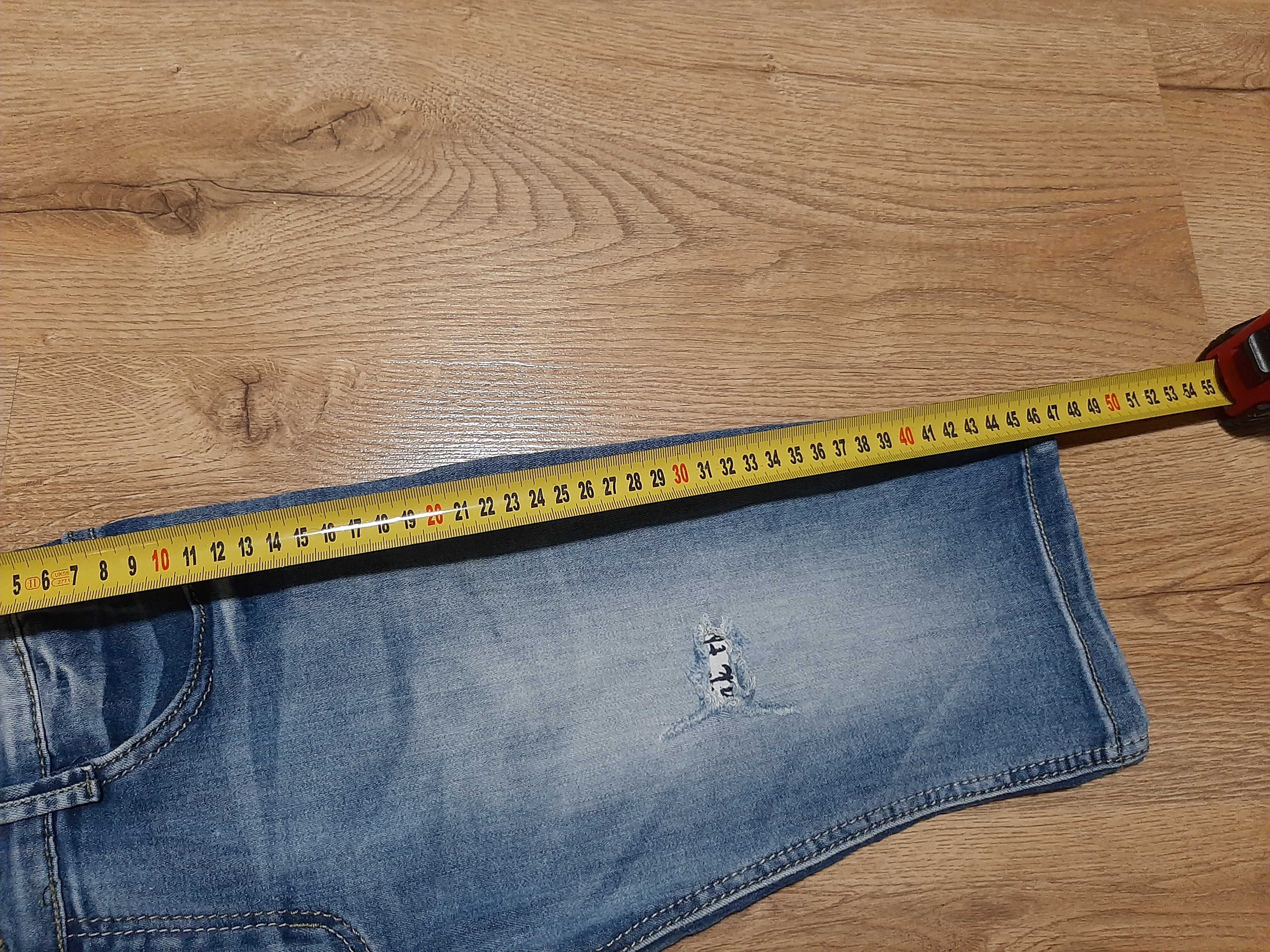 джинсовые шорты на мальчика 8-9 лет р.134-140