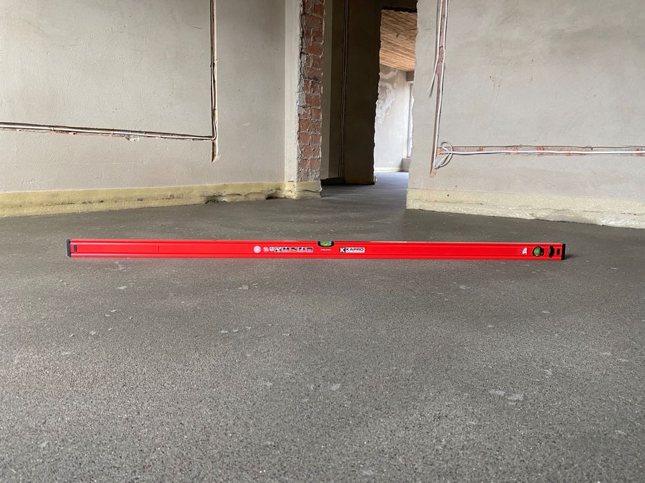 Стяжка підлоги, напівсуха стяжка