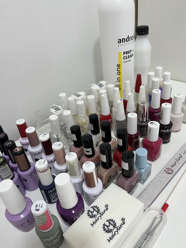 KIT MANICURE COM VÁRIOS ITENS NOVOS