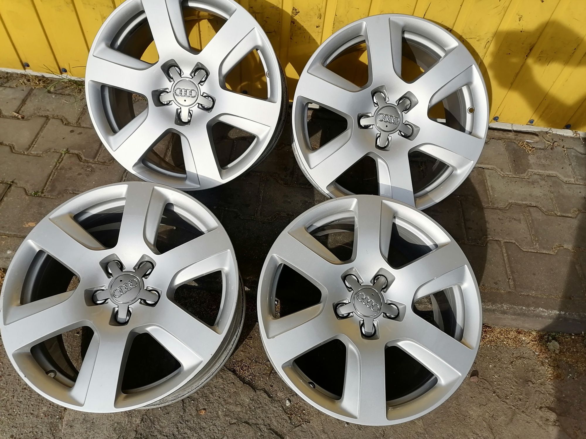 Felgi aluminiowe 5x112x17 Audi