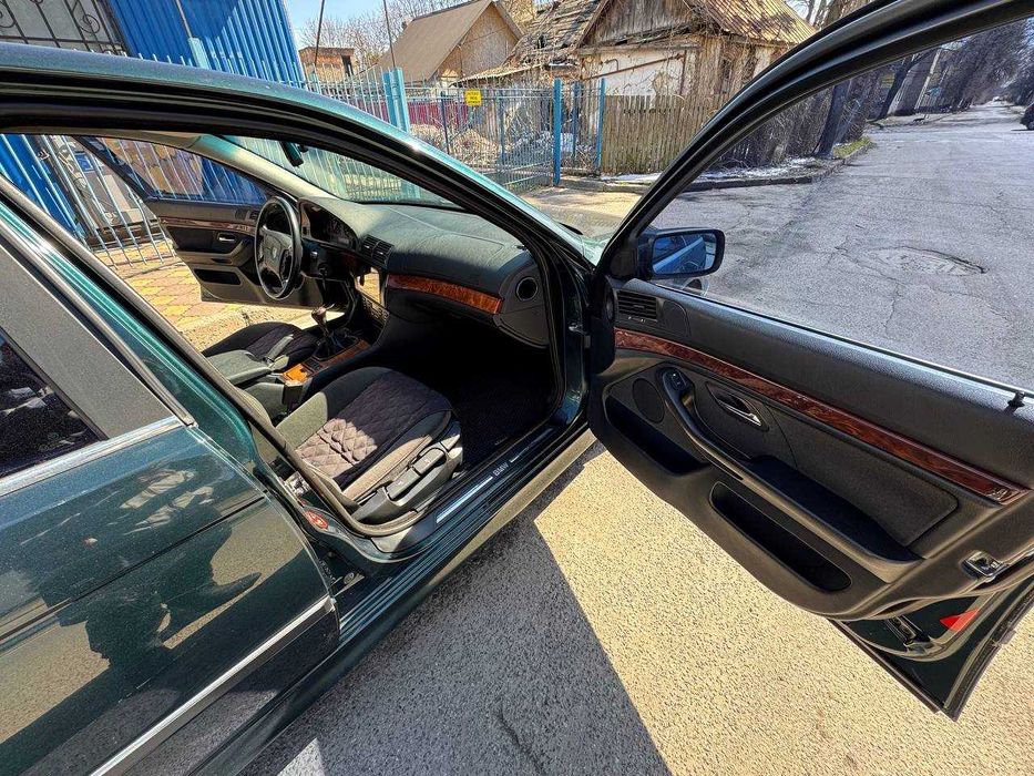 BMW E39 520i 1997 M52B20 (БМВ Е39)