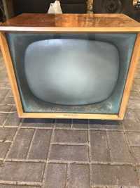 tesla stary telewizor