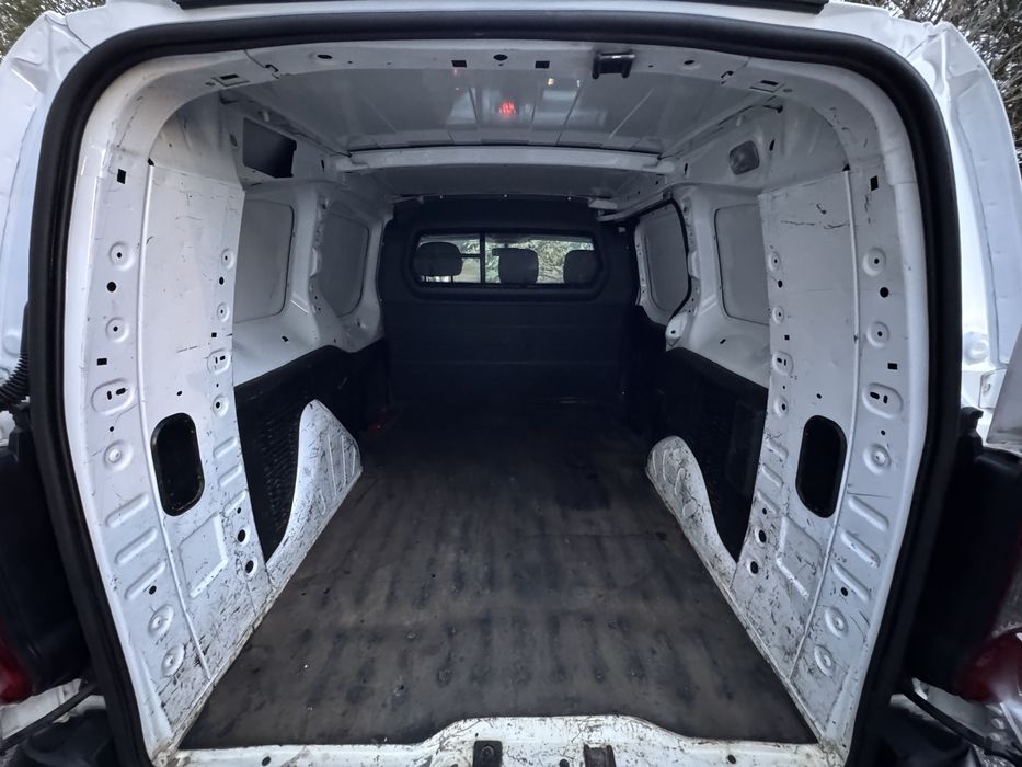 Peugeot Partner Longa 3 lugares