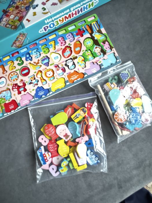 Навчальна дощечка ,дитячий сортер