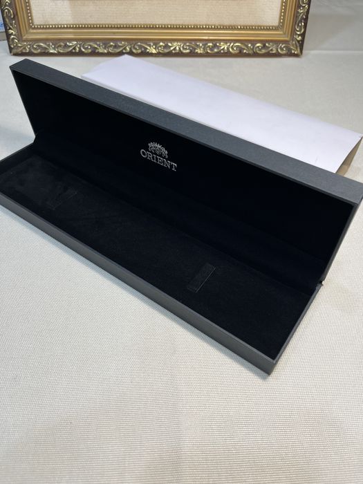 Коробка ( футляр) для годинника ORIENT  нова